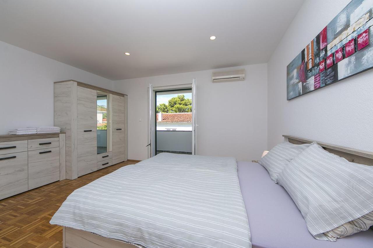 Apartments Sanja Baška Voda Zewnętrze zdjęcie