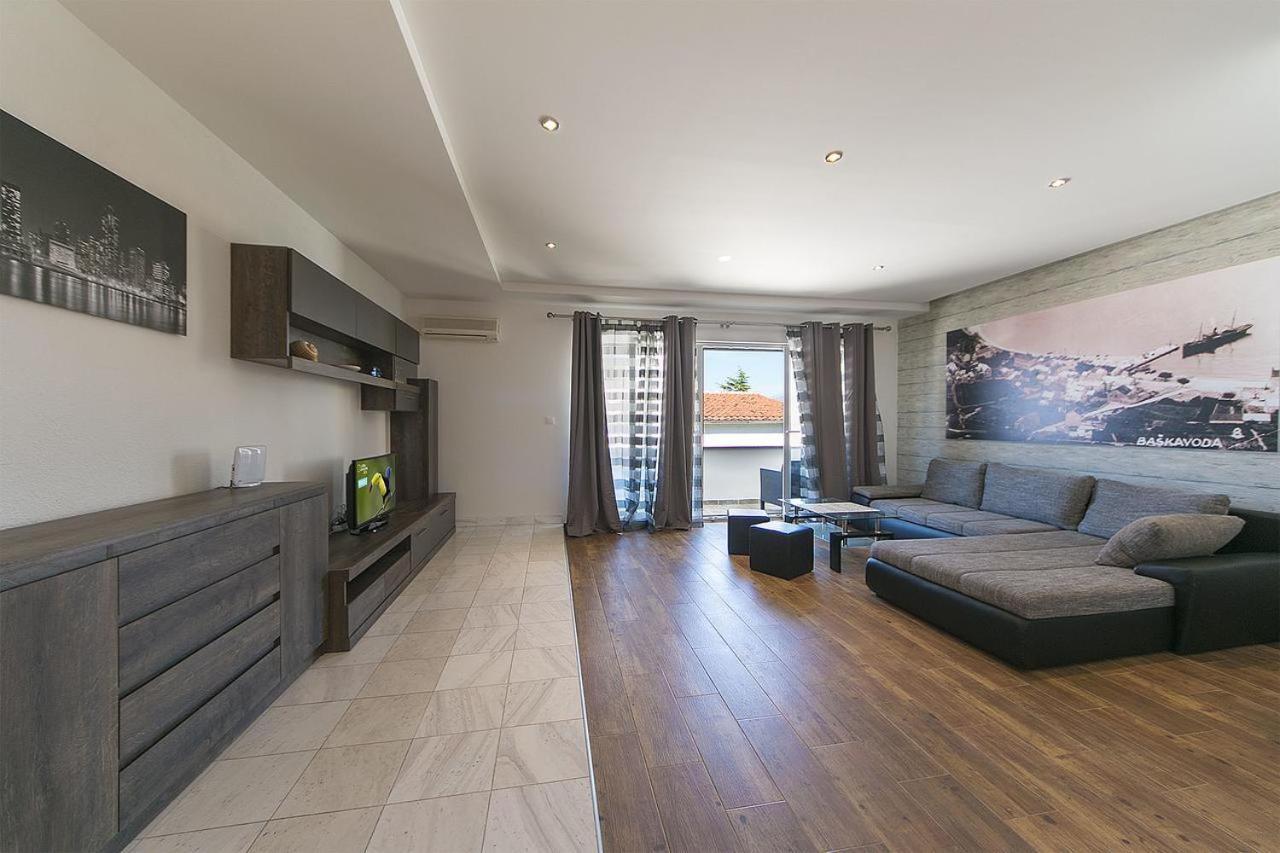 Apartments Sanja Baška Voda Zewnętrze zdjęcie