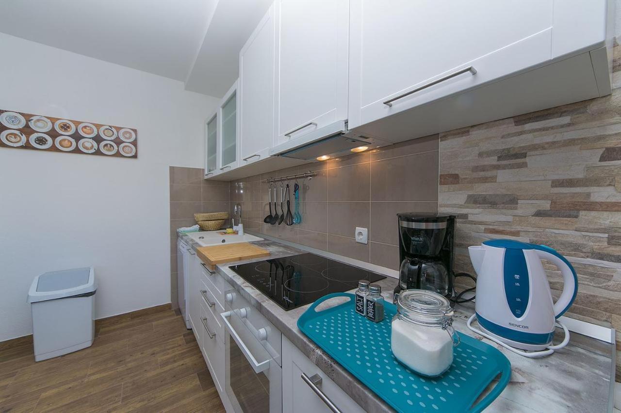 Apartments Sanja Baška Voda Zewnętrze zdjęcie