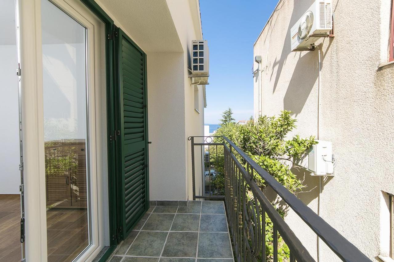 Apartments Sanja Baška Voda Zewnętrze zdjęcie