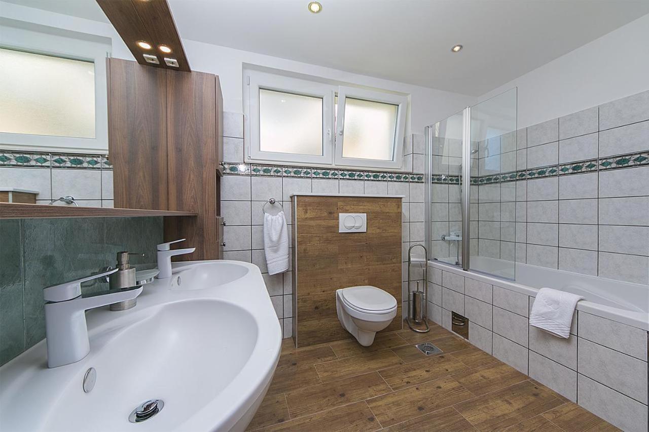 Apartments Sanja Baška Voda Zewnętrze zdjęcie